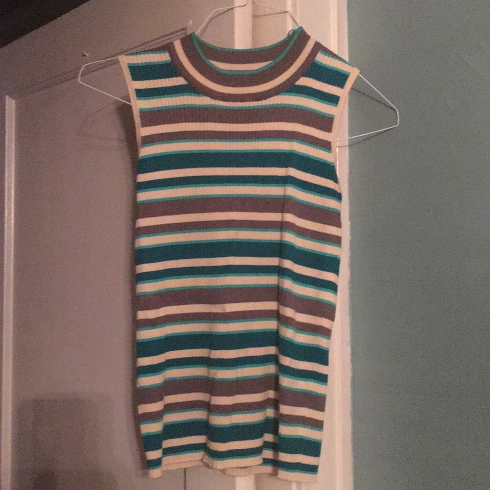 Sleeveless sweater